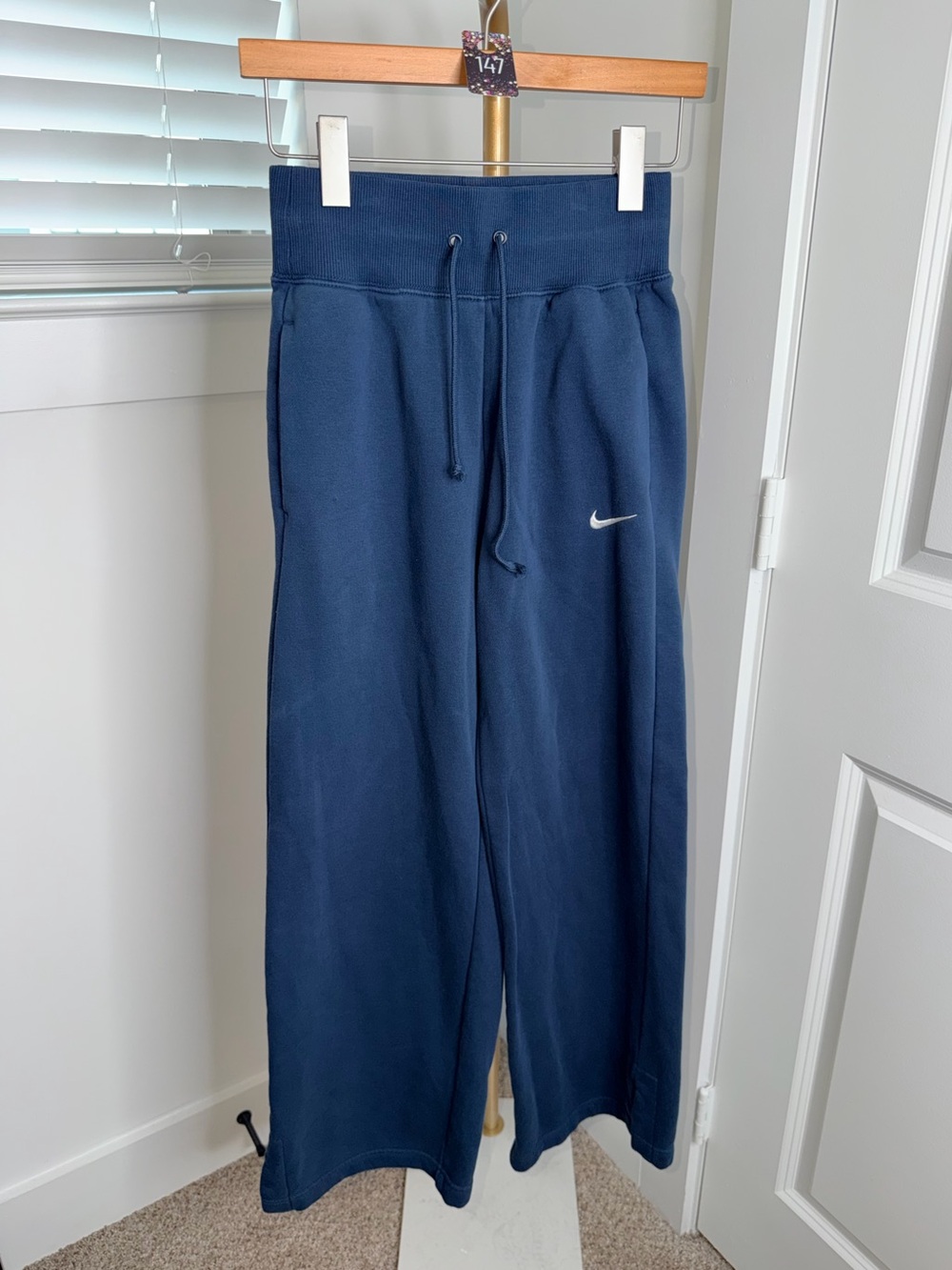 147. Nike Sportswear Phoenix Womens Wide Leg Fleece Sweatpants